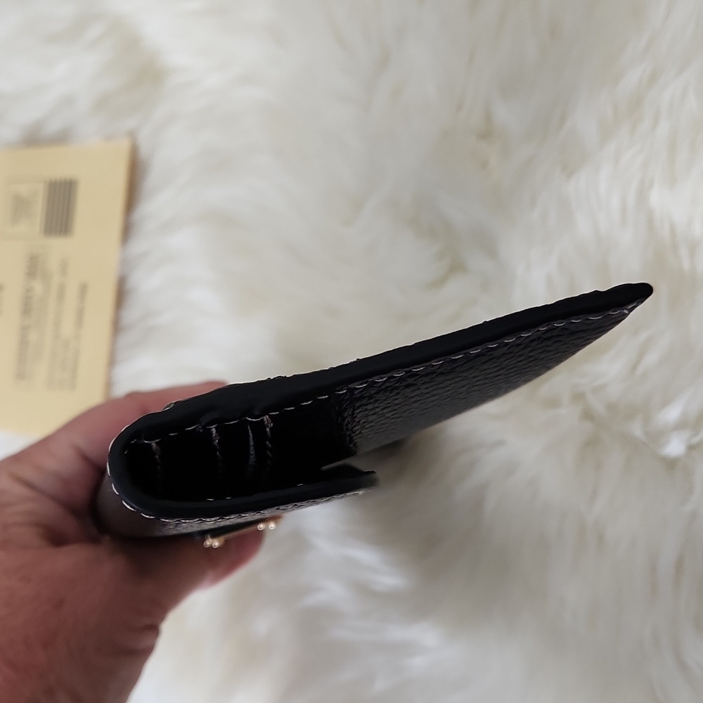 Gorgeous NWT Dooney & Bourke Black Pebbled Leather Envelope Clutch Wallet ๐ค๐๐ - Picture 5 of 13